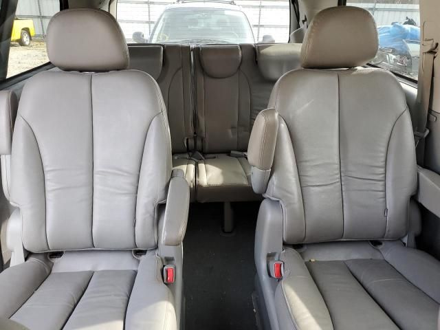 2012 KIA Sedona EX