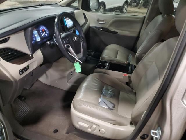 2016 Toyota Sienna XLE