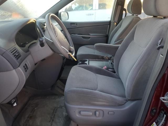 2006 Toyota Sienna CE