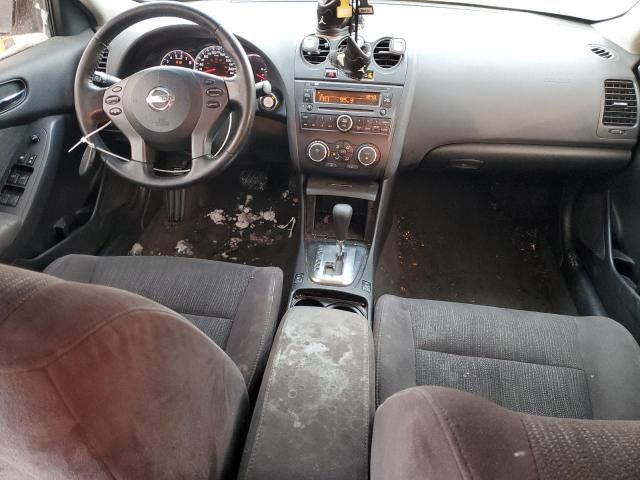 2010 Nissan Altima Base