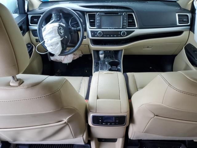 2019 Toyota Highlander SE