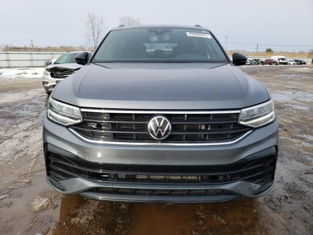 2022 Volkswagen Tiguan SE R-LINE Black