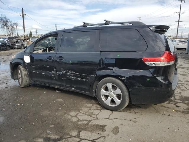 2011 Toyota Sienna LE