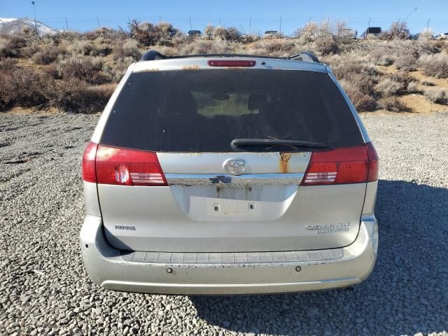 2004 Toyota Sienna XLE