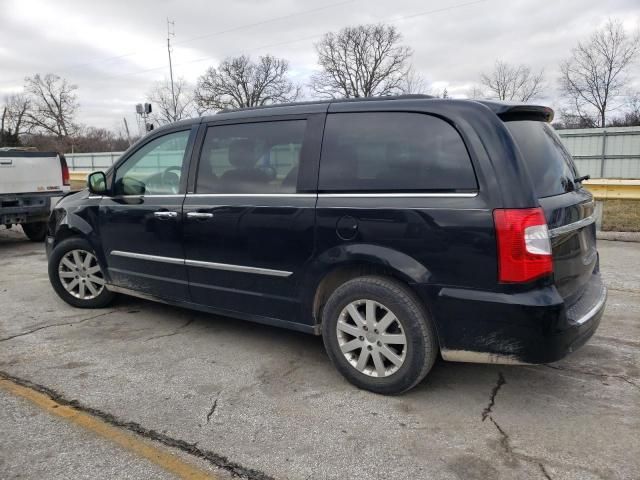 2012 Chrysler Town & Country Touring L