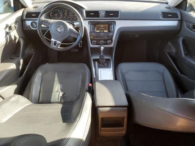 2012 Volkswagen Passat SE