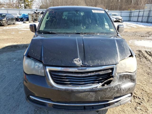 2014 Chrysler Town & Country S