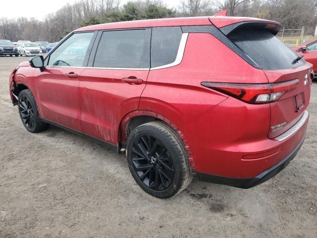 2023 Mitsubishi Outlander SE