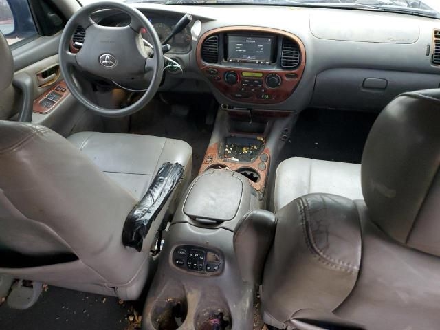 2004 Toyota Sequoia SR5