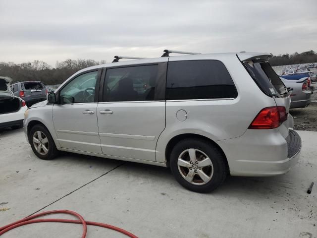 2010 Volkswagen Routan SE