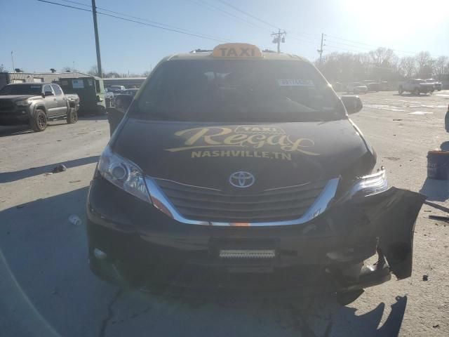 2013 Toyota Sienna XLE