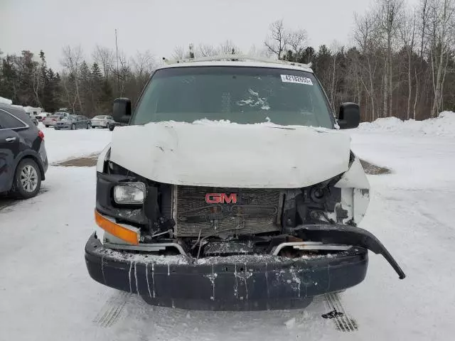 2016 GMC Savana G2500