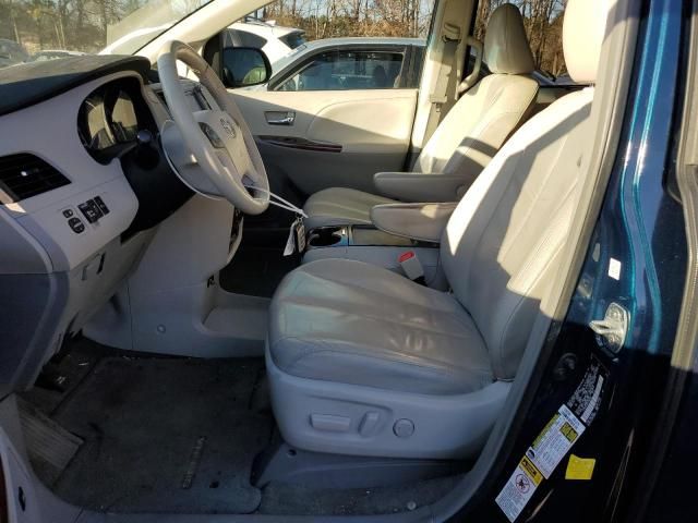 2011 Toyota Sienna XLE