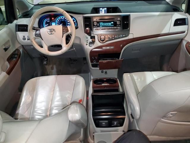 2011 Toyota Sienna XLE