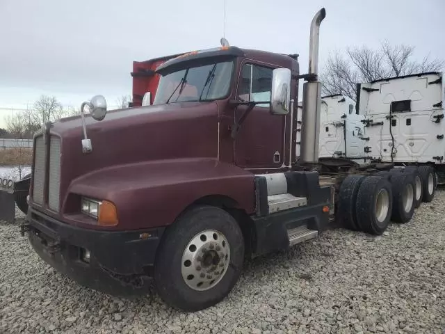 1990 Kenworth Construction T600