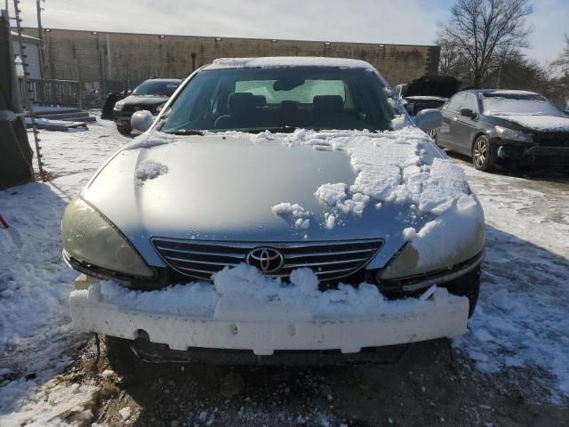 2005 Toyota Camry LE