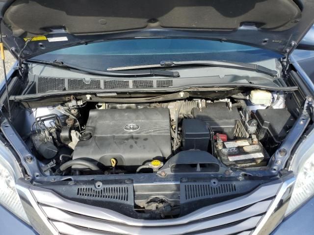 2015 Toyota Sienna XLE