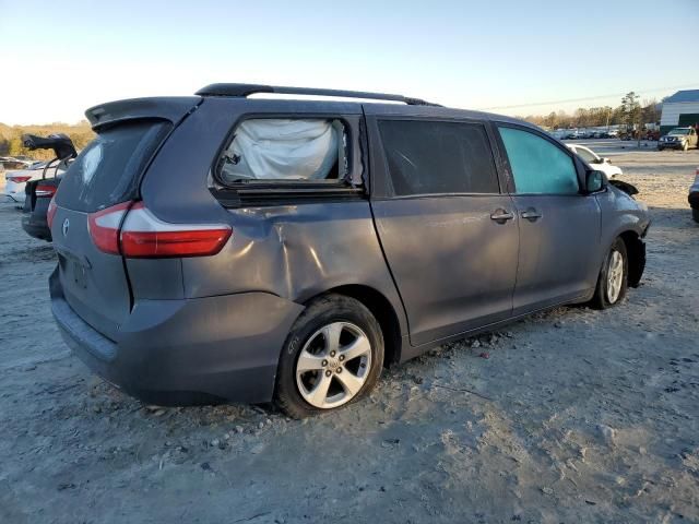 2017 Toyota Sienna LE