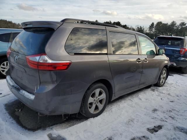 2015 Toyota Sienna LE