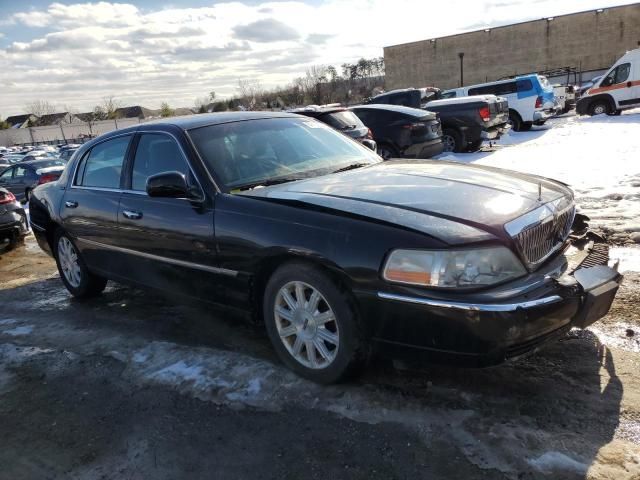 2011 Lincoln Town Car Signature Limited