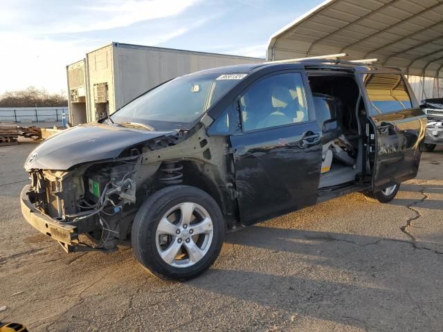 2012 Toyota Sienna LE