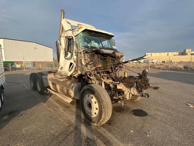 2005 Freightliner Conventional Columbia