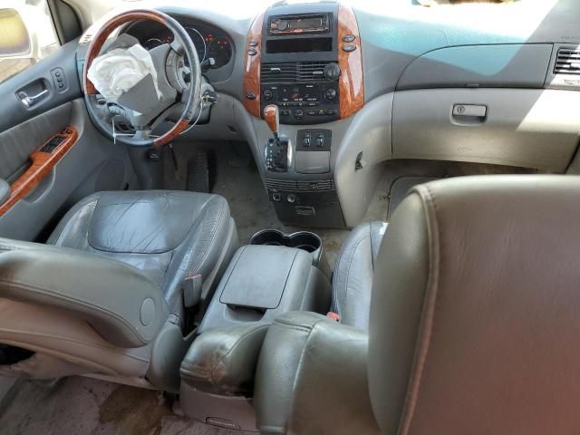 2007 Toyota Sienna XLE