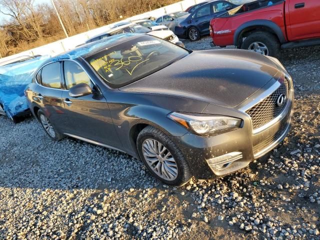 2015 Infiniti Q70 3.7