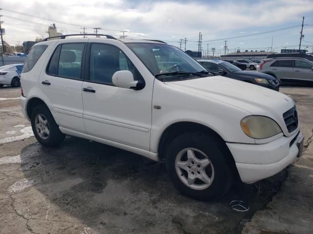 2000 Mercedes-Benz ML 320