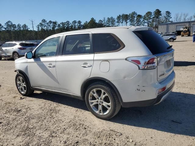 2015 Mitsubishi Outlander SE