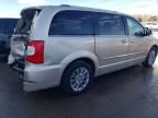 2014 Chrysler Town & Country Touring L