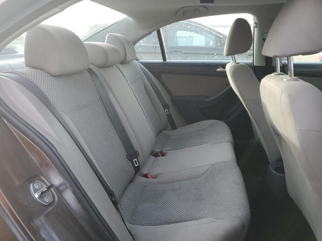 2012 Volkswagen Jetta Base