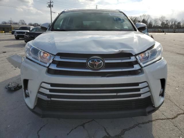 2019 Toyota Highlander SE