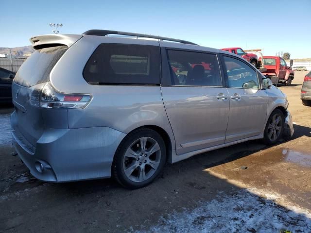 2012 Toyota Sienna Sport