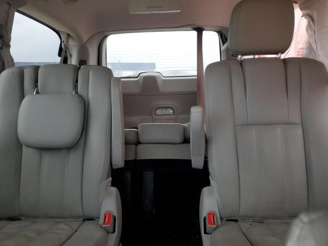 2012 Chrysler Town & Country Touring