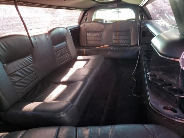 2001 Lincoln Town Car Executive