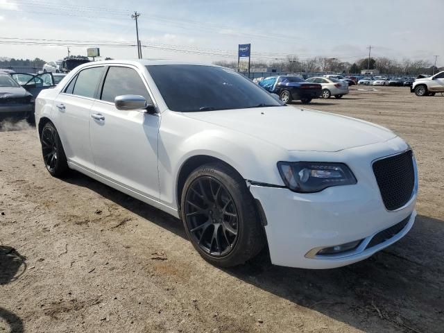 2018 Chrysler 300C