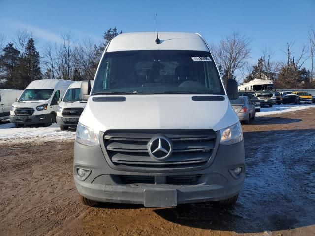 2022 Mercedes-Benz Sprinter 2500