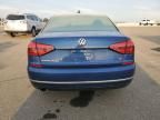 2016 Volkswagen Passat SE