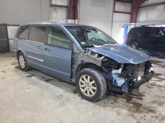 2011 Chrysler Town & Country Touring L