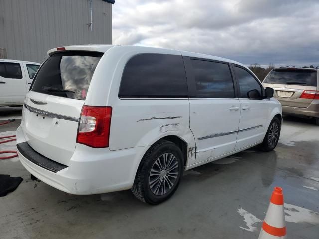 2014 Chrysler Town & Country S