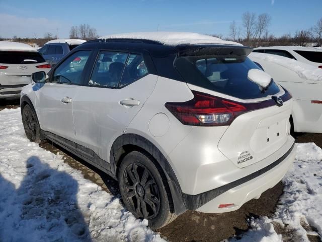 2022 Nissan Kicks SR