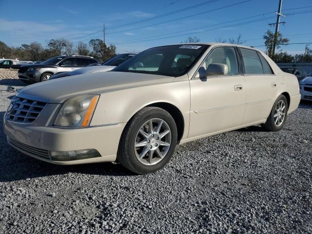 2011 Cadillac DTS Luxury Collection