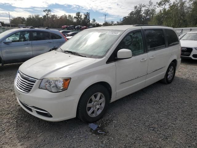 2013 Chrysler Town & Country Touring