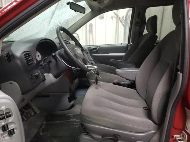 2007 Chrysler Town & Country LX