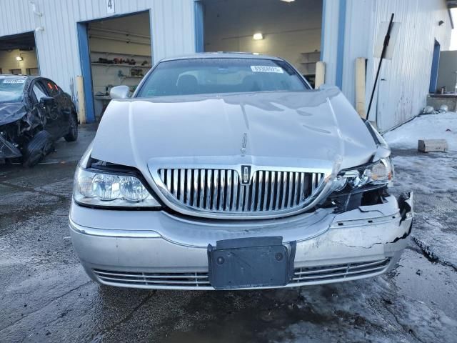 2009 Lincoln Town Car Signature Limited