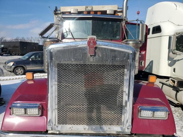 1999 Kenworth Construction W900