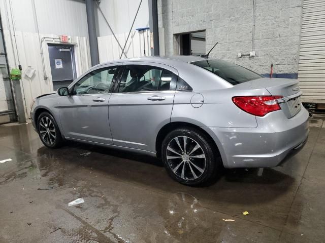 2013 Chrysler 200 Limited