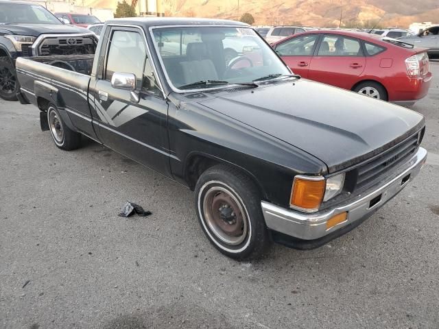 1988 Toyota Pickup 1/2 TON RN55 DLX