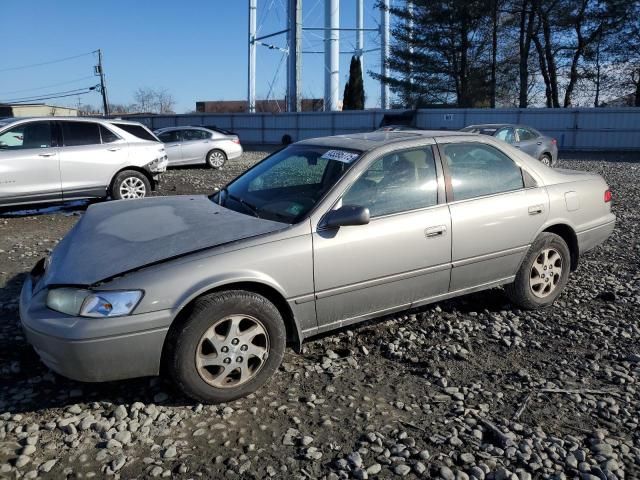 1999 Toyota Camry LE